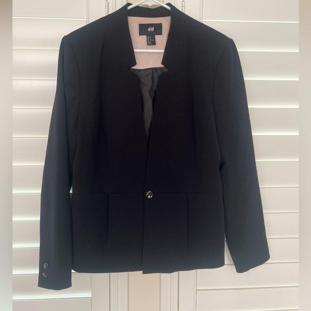 H&M black blazer